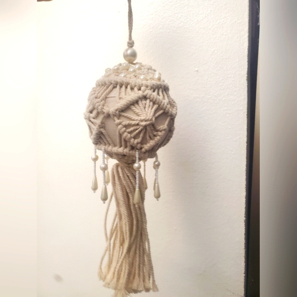 NWT Christmas Ornament Made in India - Picture 2 of 3